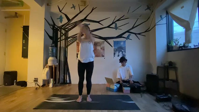 5月 )Quick Kundalini awakening yoga by Maiko & DJ Satoshi Miya.mov